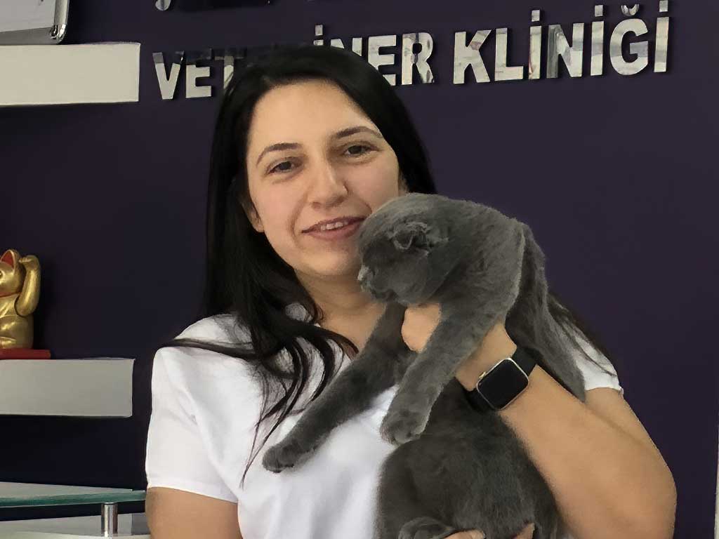 Uzm. Vet. Hek. M. Eda Özdoğan Uzm. Vet. Hek. M. Eda Özdoğan